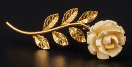 Vintage goldfarbene Brosche mit cremefarbener Rose