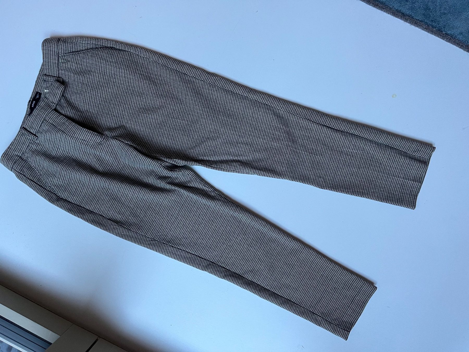Mango Pantaloni: Pants by Mango, Size 34 – Usato da Zürich venduto da Agave_Sue