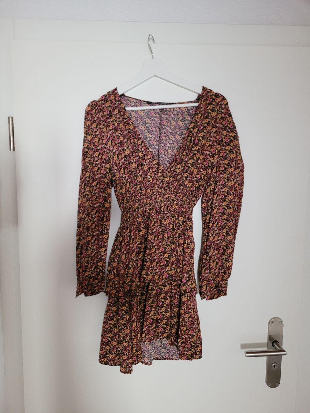 Zara Vestiti: kurzes Kleid gr. S Zara – Usato da Inwil venduto da Flower2325