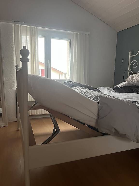 Letti: Bett mit Matratze und Lattenrost – Usato da Müntschemier venduto da leonie.3232 4
