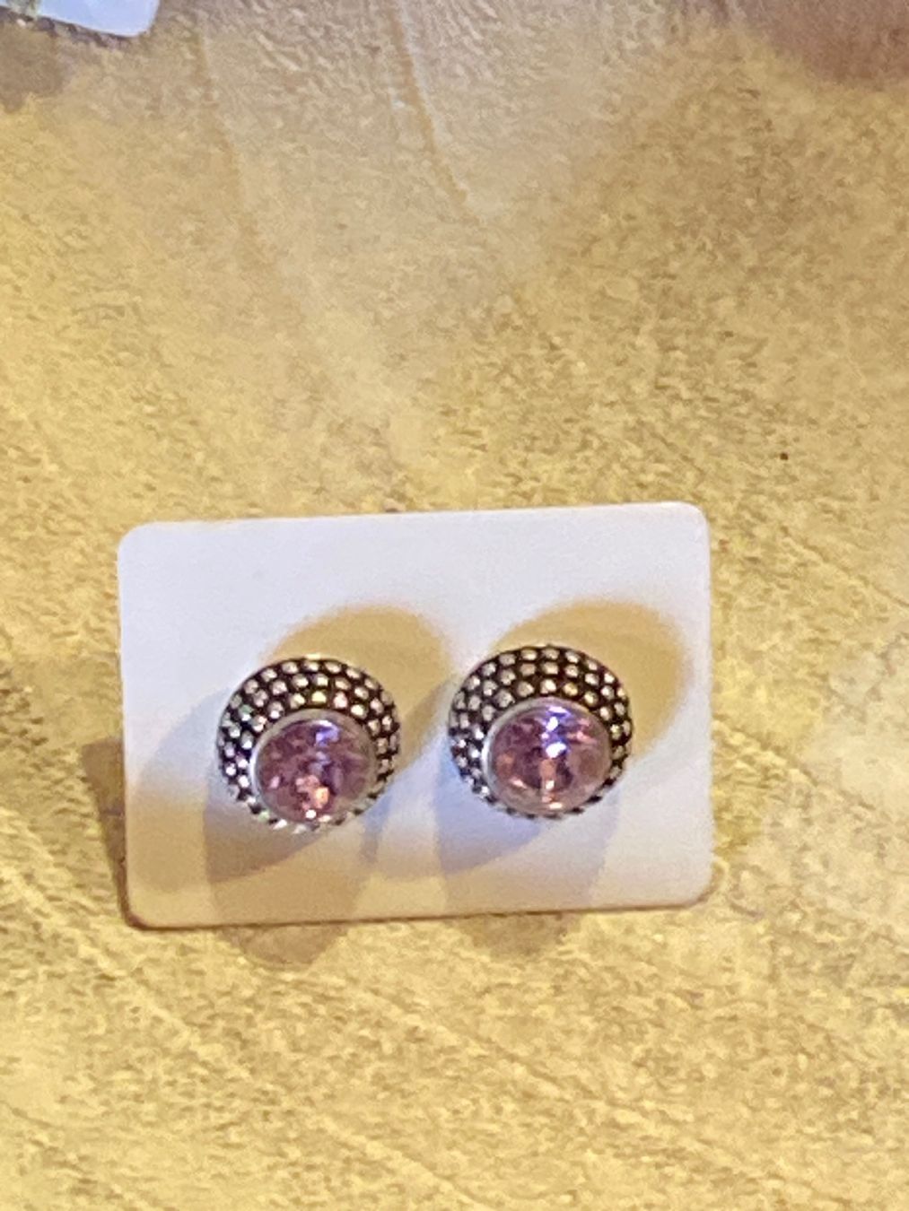 Swarovski Ohrringe & -stecker: OHRSTECKER ANTIK VERSILBERT,LILA – Neu und originalverpackt aus Meienried von ManuelaBoutique 1
