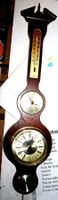 Barometer mit Uhr usw.