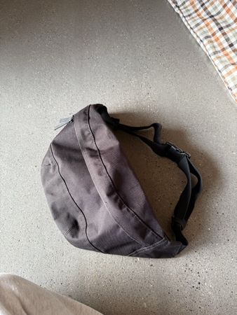 H&M Gürteltasche Hüfttasche Umhängetasche Schwarz