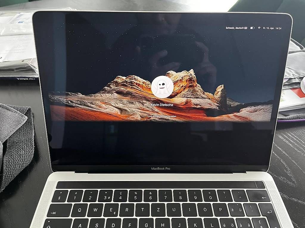 Apple Notebook: MacBook Pro 13" (2017, Touch Bar) – Usato da Bäch SZ venduto da Mastergevin 1