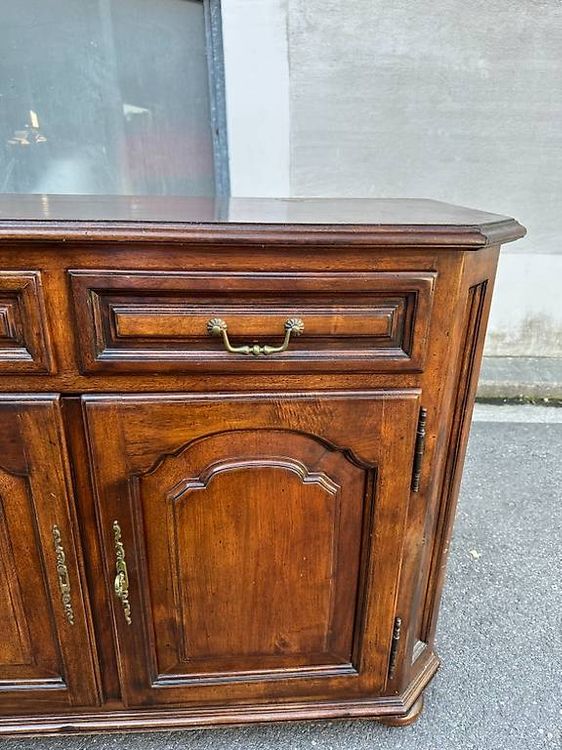 Commodes: Vintage Anrichte aus Massivholz - mit Schubladen, Türen – D'occasion à Obernau par Arche_Noah_Brocki 6