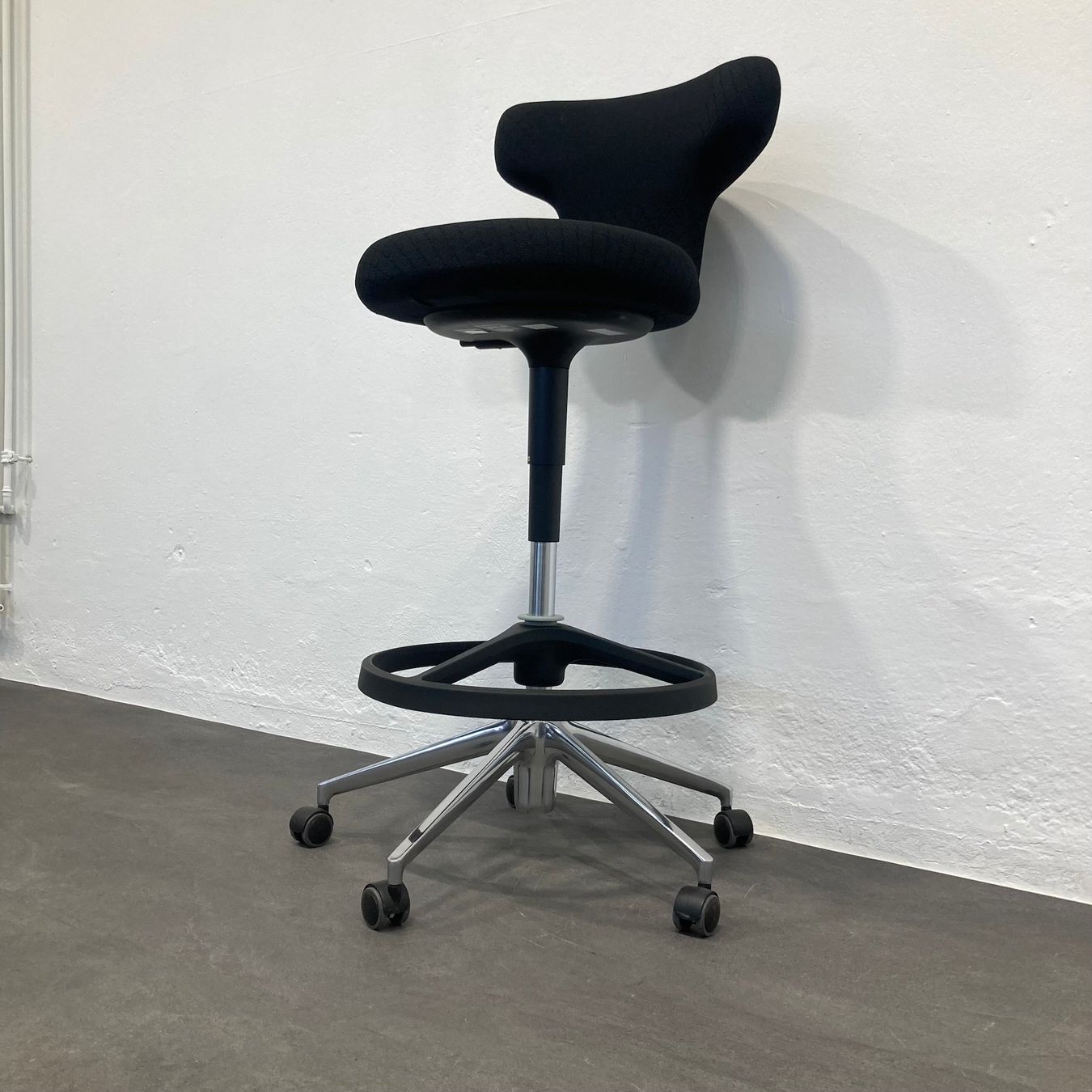 Rollstühle: Vitra Pivot High Stool – Gebraucht aus Schönenwerd von mcofficeshop 6