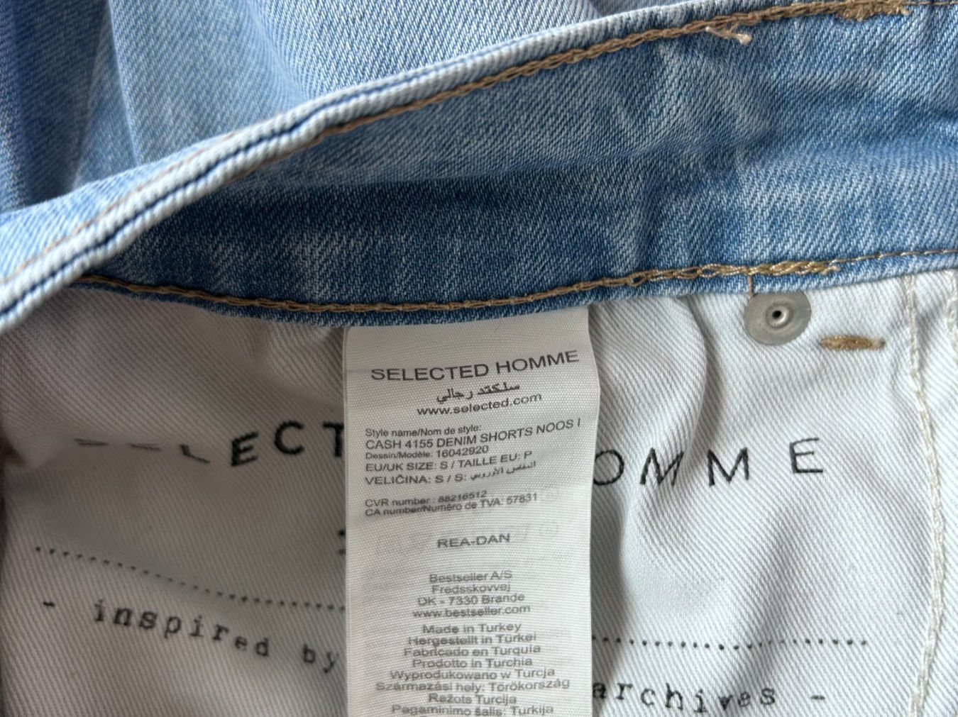 Selected Pantaloni: Selected Homme Shorts – Usato da St. Gallen venduto da look-twice 3