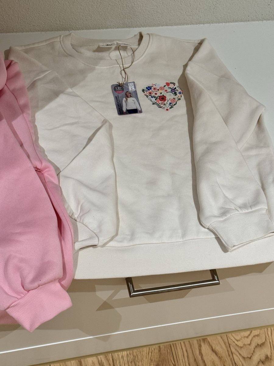 Pullover & Sweatshirts: 2 Neu Pullover – Neu und originalverpackt aus Illnau von Fakiraa 2