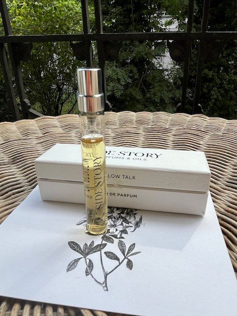 Parfum & Eau de Toilette: Side Story Pillow Talk , eau de parfum – Neu (gemäss Beschreibung) aus Lausanne von Na2718 1