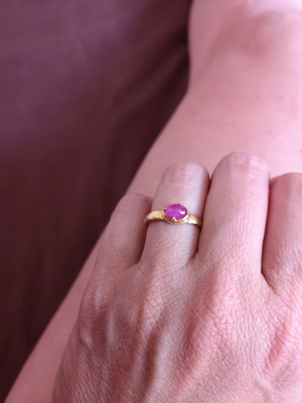 Ringe: Ring 22 Karat Gold mit Rubin Cabochon – Gebraucht aus Samedan von sowaw 2