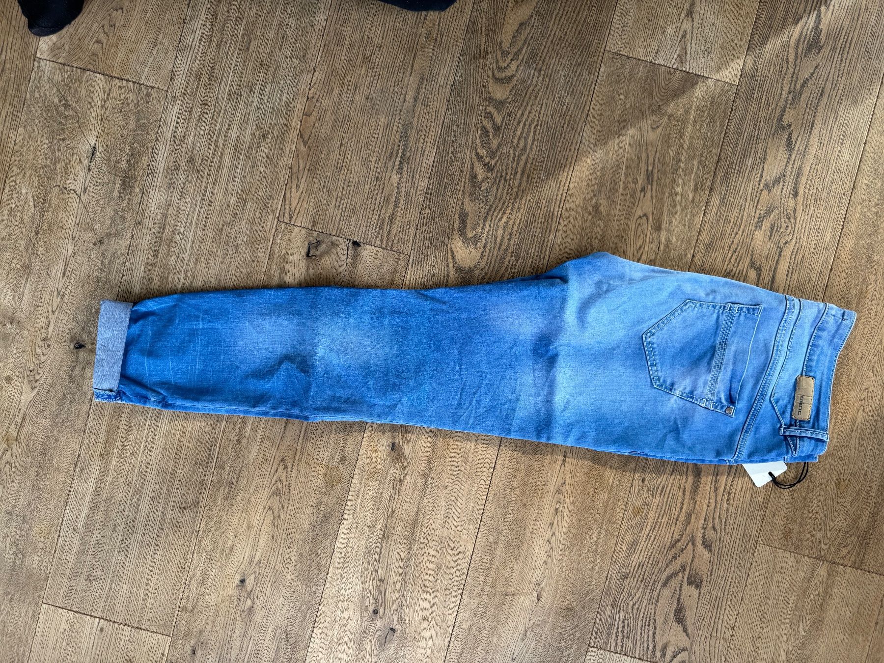 Jeans: Jeans, Gang //NEU// 32 – Nuovo (secondo la descrizione) da Stettfurt venduto da outlet72 1