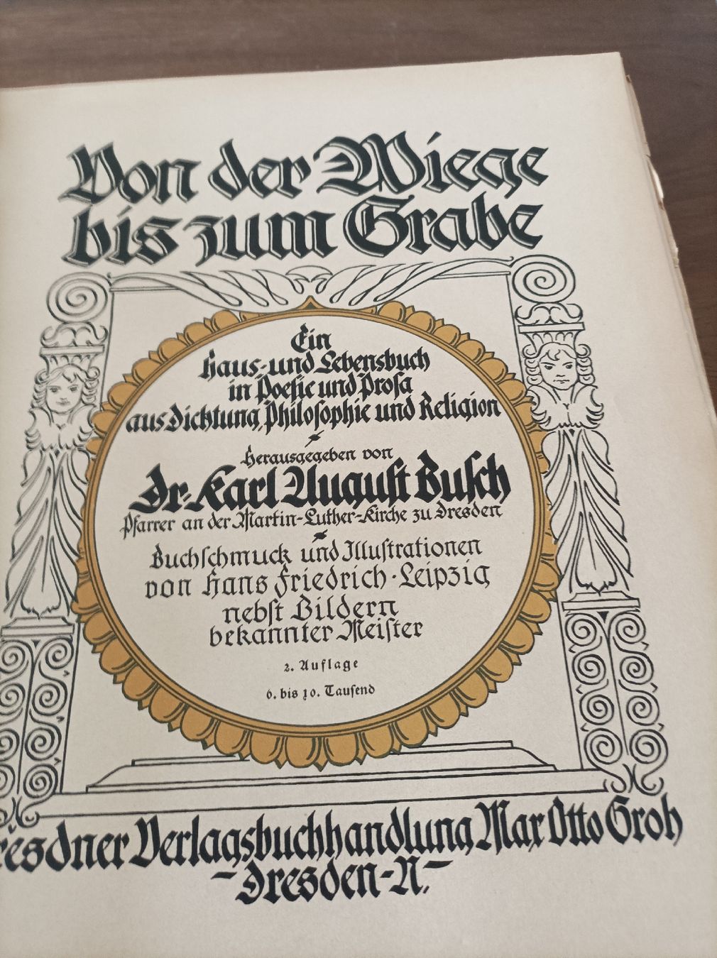 Bücher: Von der Wiege bis zum Grabe – Gebraucht aus Binningen von ire_7t9y 1