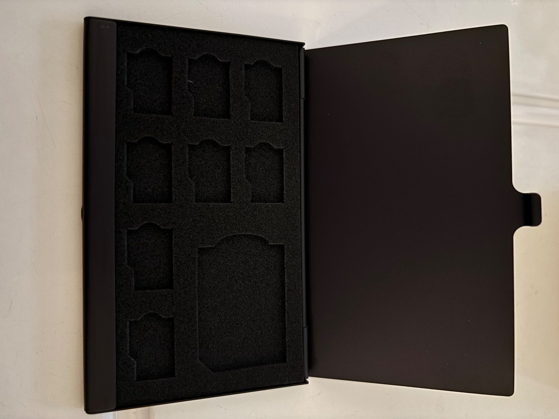 Altro in  Abbigliamento & Accessori: Speicherkarten case/ etui – Usato da Zürich venduto da Denise1743 1