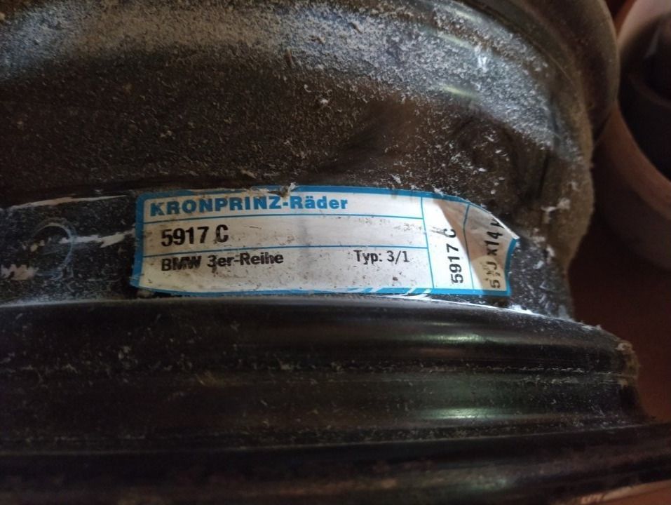 BMW Cerchioni: BMW E30 Stahlfelgen 14 Zoll – Usato da Ebnat-Kappel venduto da nadine1994 1