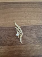 Modeschmuck Brosche mit Perle