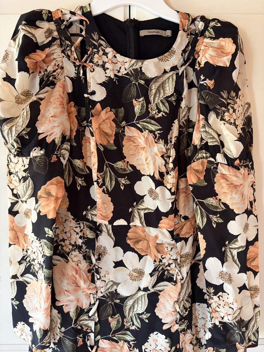 Robes: Thurley Silk Midi Dress – D'occasion à St.Josefen par lop_lh8d 6