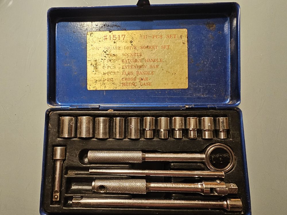 Tous les outils: Steckschlüsselset – D'occasion à Fraubrunnen par mgh_2l2h