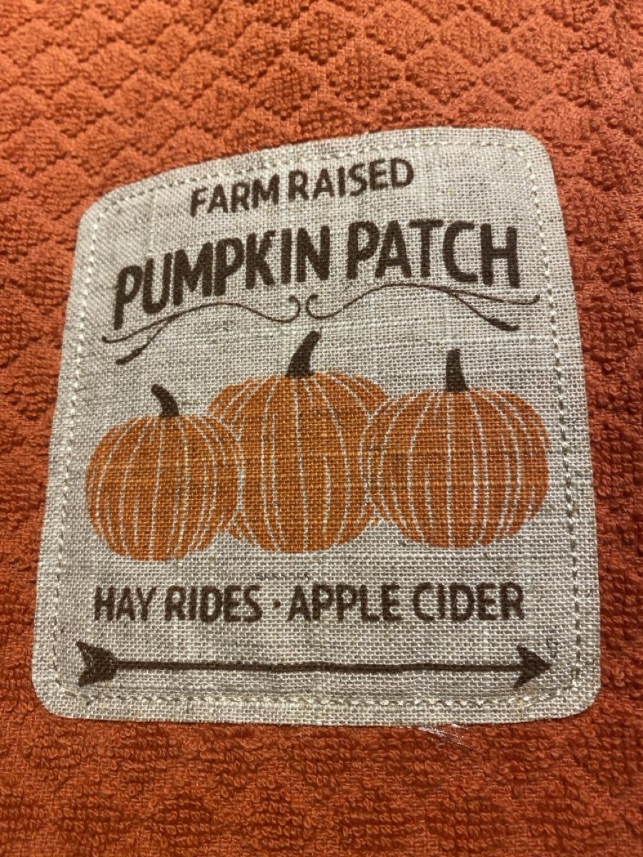 Tutte le decorazioni: 2 Pumpkin Patch Towels, Autumn Decoration new – Nuovo e nell'imballaggio originale da Buttikon SZ venduto da Maxwelltime 2