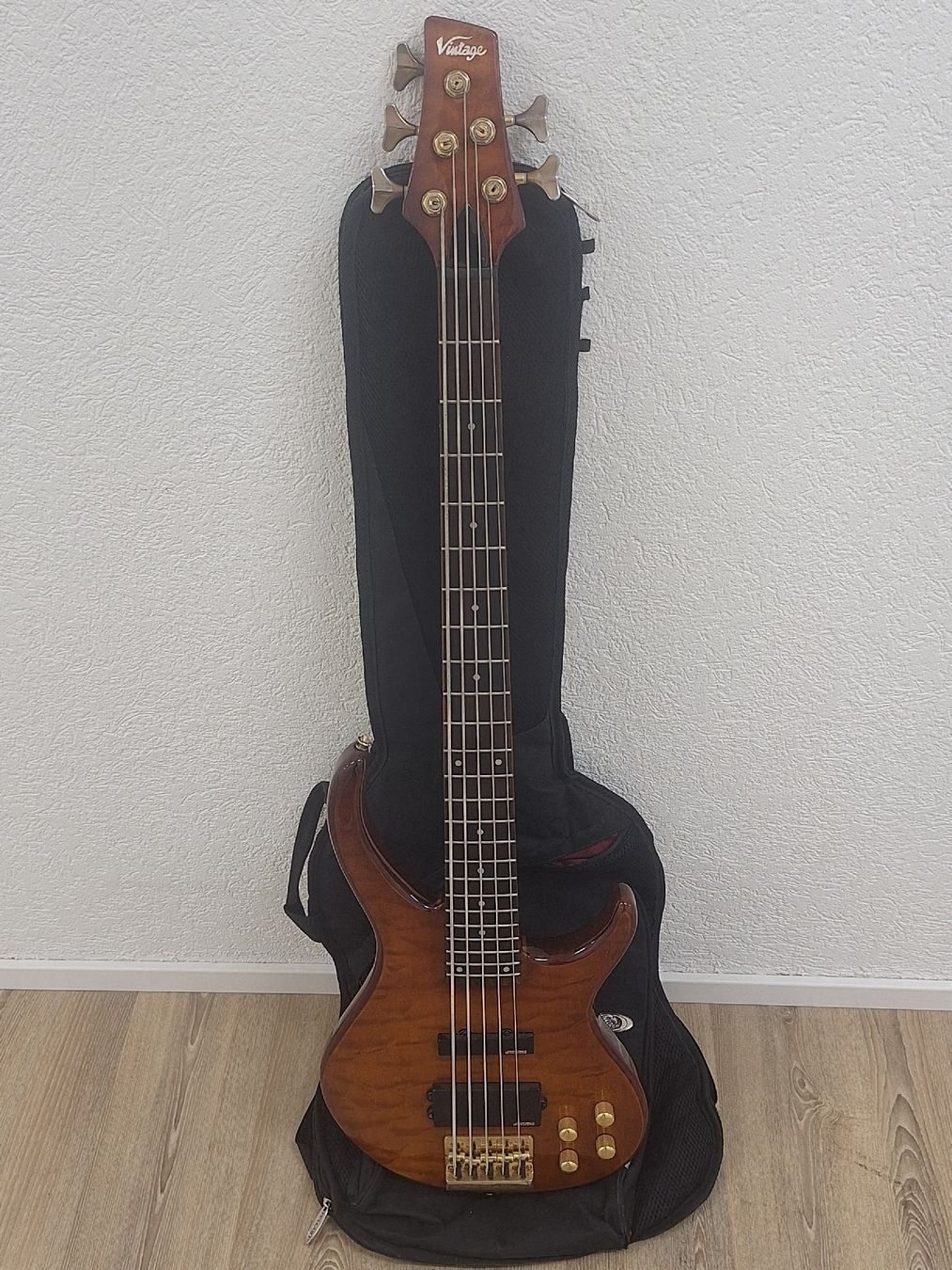 Vintage Strumenti musicali: Vintage 5-Saiter E-Bass – Usato da Grüt (Gossau ZH) venduto da wisdomio7 2