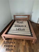 Bettgestell Nussbaum mit Nachttisch 140cm