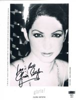 Gloria Estefan 1957- Autogramm signiert Foto 20x25cm