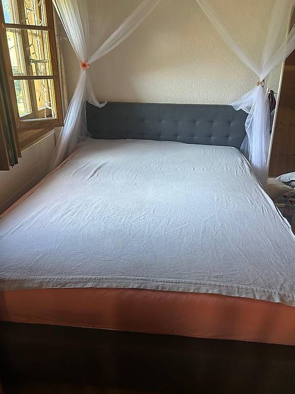 Lits: Bett 140x200 – D'occasion à Därstetten par yas_pb5r 1