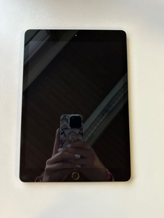 iPad 7th Generation 128GB Wi-Fi | Kaufen auf Ricardo