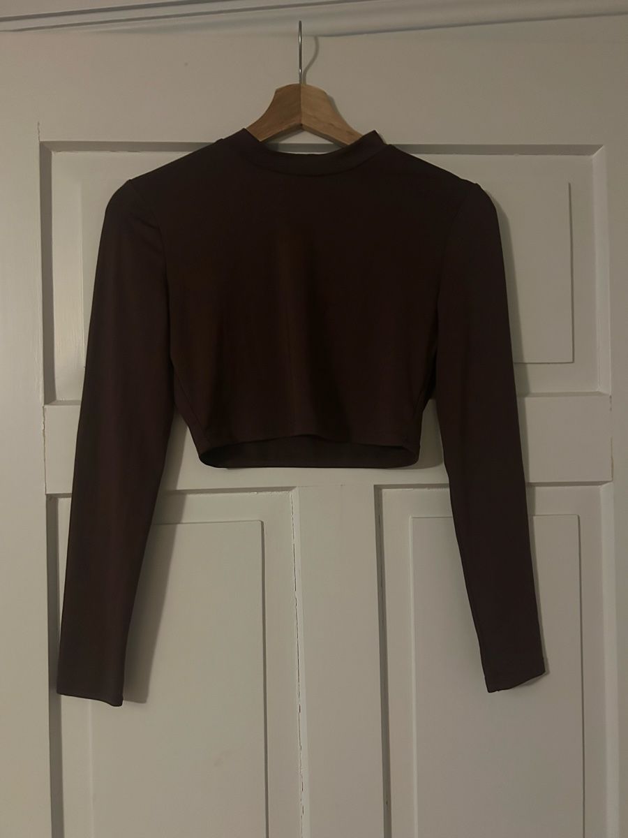 Shein Top: Damen Crop Top Langarm braun Grösse S  – Usato da Frauenfeld venduto da jae_vs6j