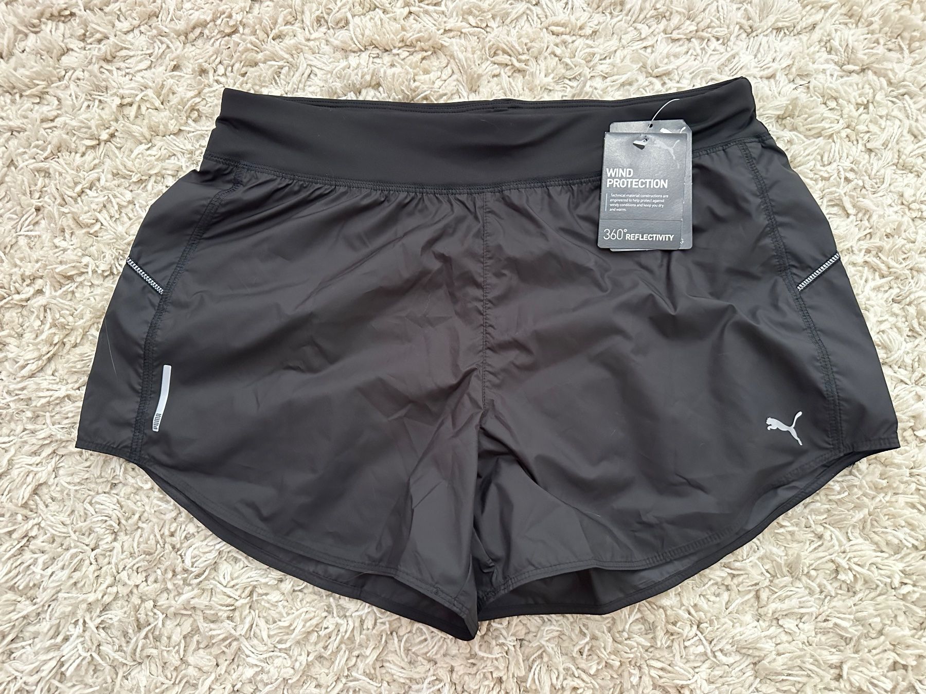Puma Pantalons: Neue Puma Shorts Gr.L – Neuf avec emballage d'origine à Bern par BrandVilla