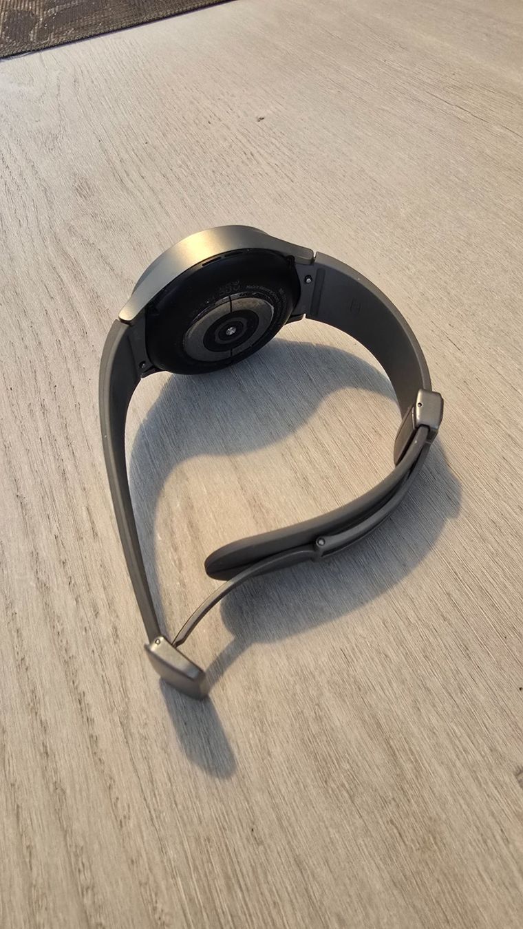 Samsung Smartwatch: Galaxy Watch5 Pro – D'occasion à Zollikofen par Wozniak1 1