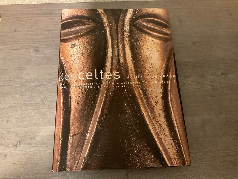 LES CELTES Venceslas Kruta, Dario Bertuzzi Kaufen auf Ricardo