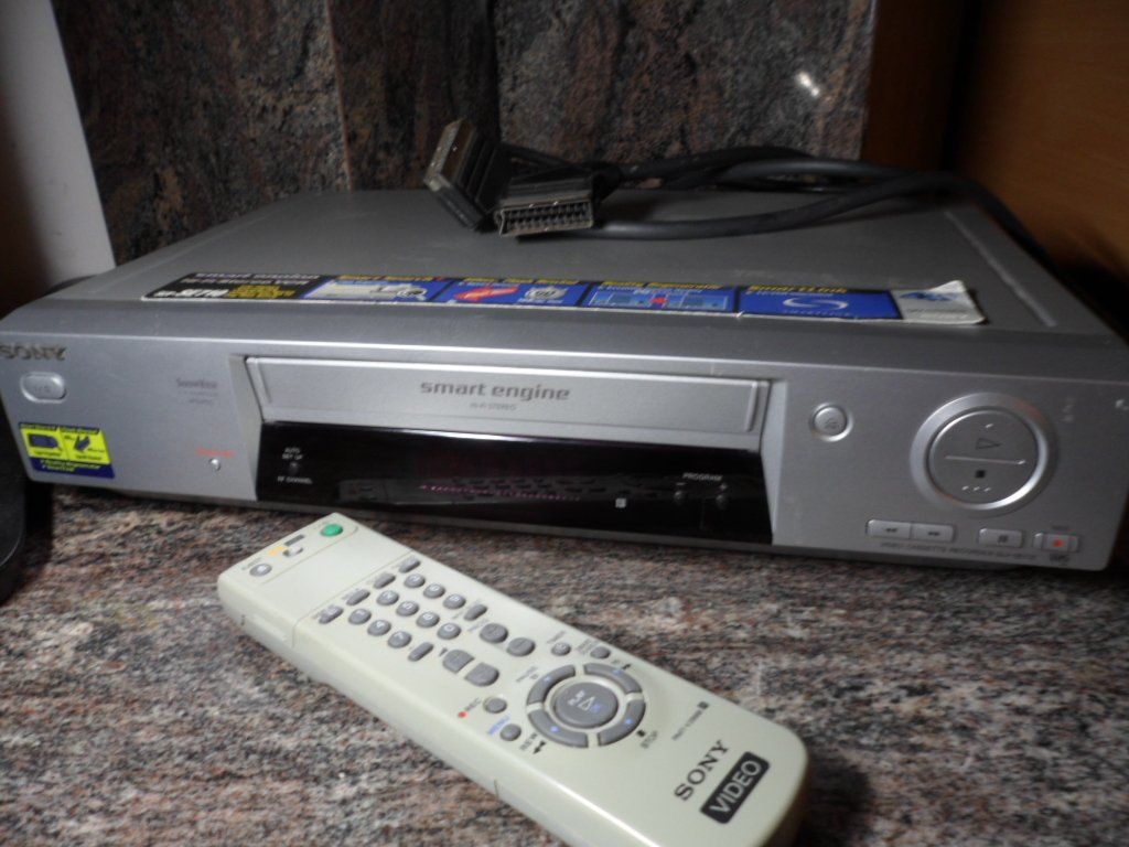 Sony Registratori: VHS  Recorder  Sony  SLV - SE 710 – Usato da Langnau i. E. venduto da mar_hw58 4