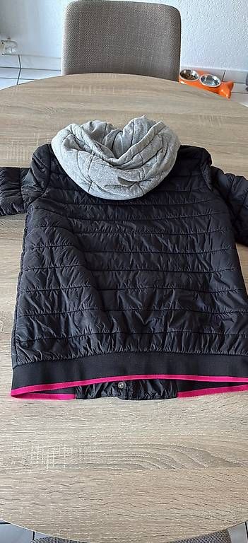 Giacche: Veste mi-saison dame – Usato da Châtel-St-Denis venduto da ale_dx9w 1