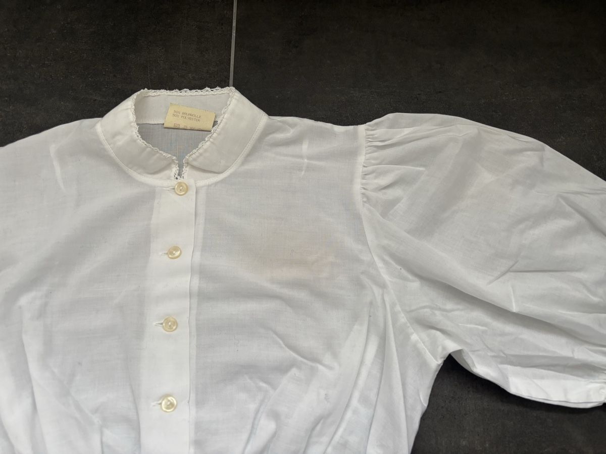 Vestiti: H. Moser Dirndl Gr. 42, Leinendirndl mit 2 Blusen. – Nuovo (secondo la descrizione) da Termen venduto da rowi13 8