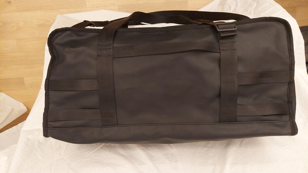 Zara Borse: Zara Reise-/Sporttasche wasserabweisend – Usato da Glattpark (Opfikon) venduto da Sterling.Shamrock 2