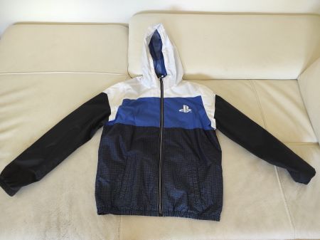 Neuwertige Playstation Jacke Gr. 170 - Coole Windjacke –Top!