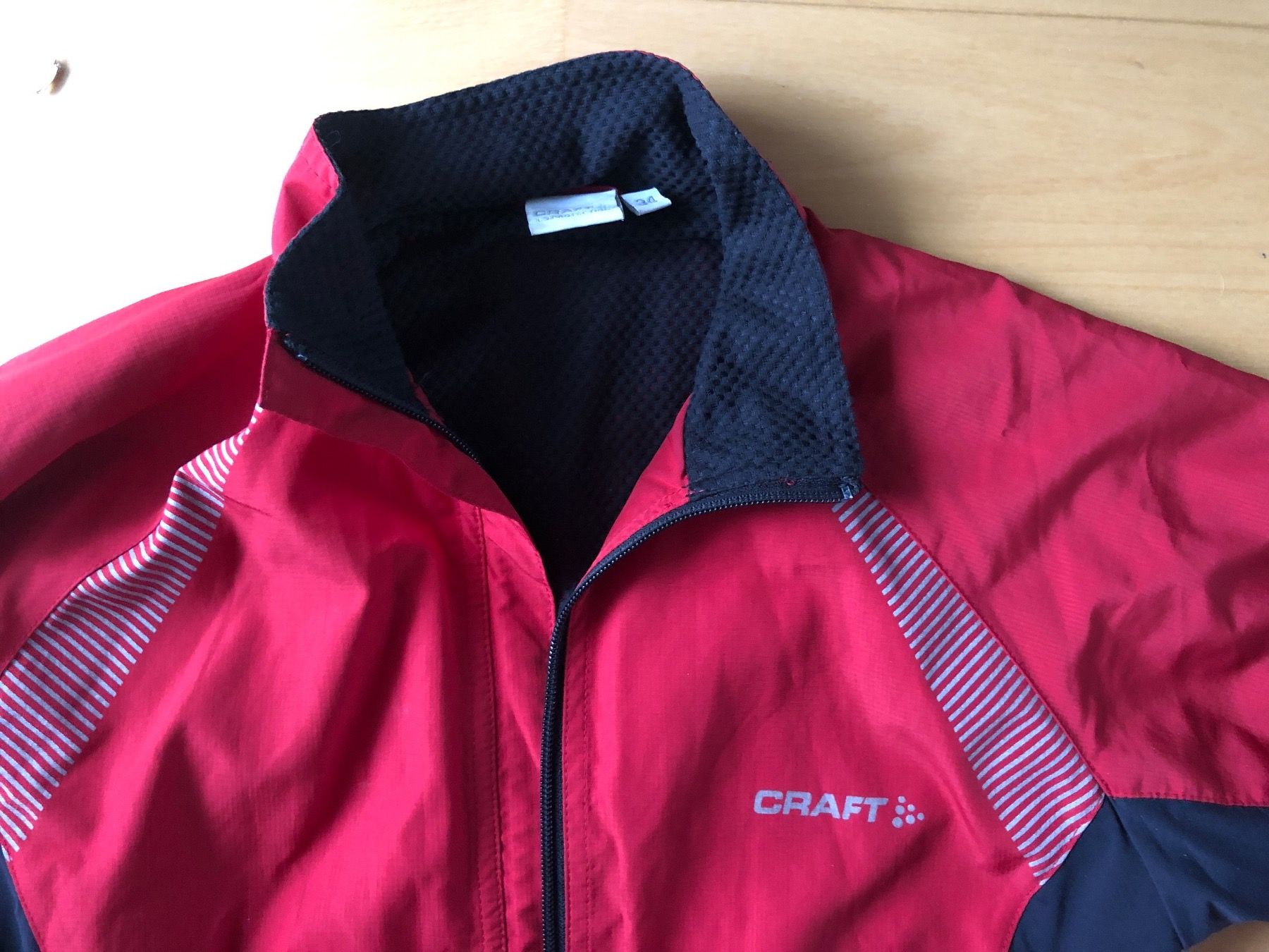 Giacche: Veste sport – Usato da La Tour-de-Peilz venduto da zazen33 1