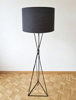 Stehlampe schwarz