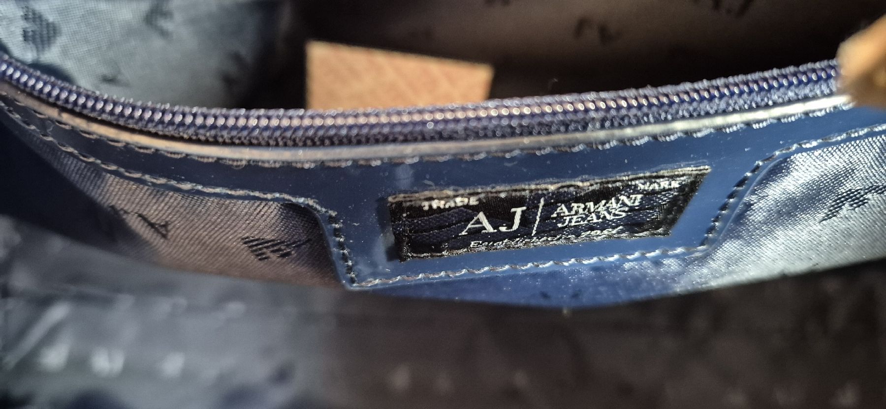 Armani Borse da donna: ARMANI Jeans  – Nuovo e nell'imballaggio originale da Mauborget venduto da Chanson 3