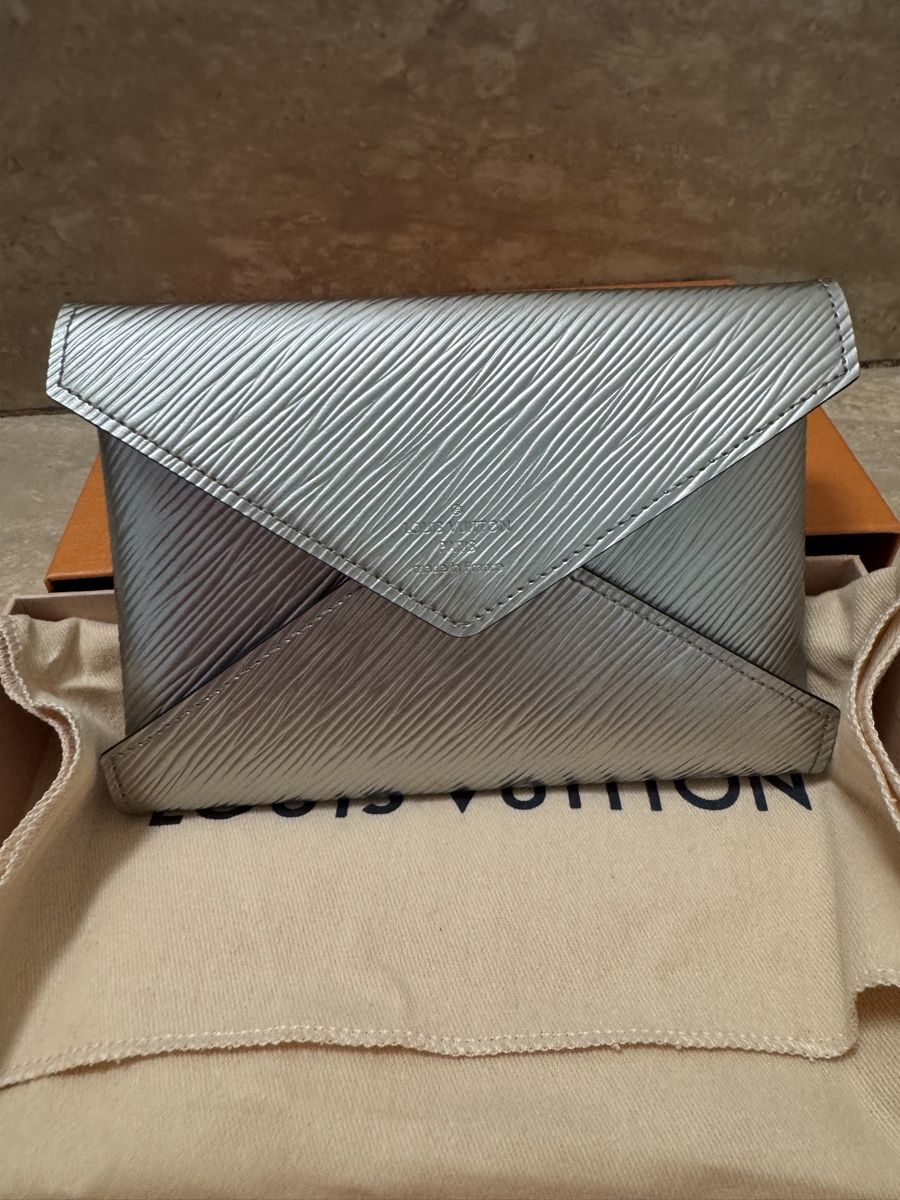 Louis Vuitton Borse da donna: Louis Vuitton – Nuovo e nell'imballaggio originale da Regensdorf venduto da weiningerl