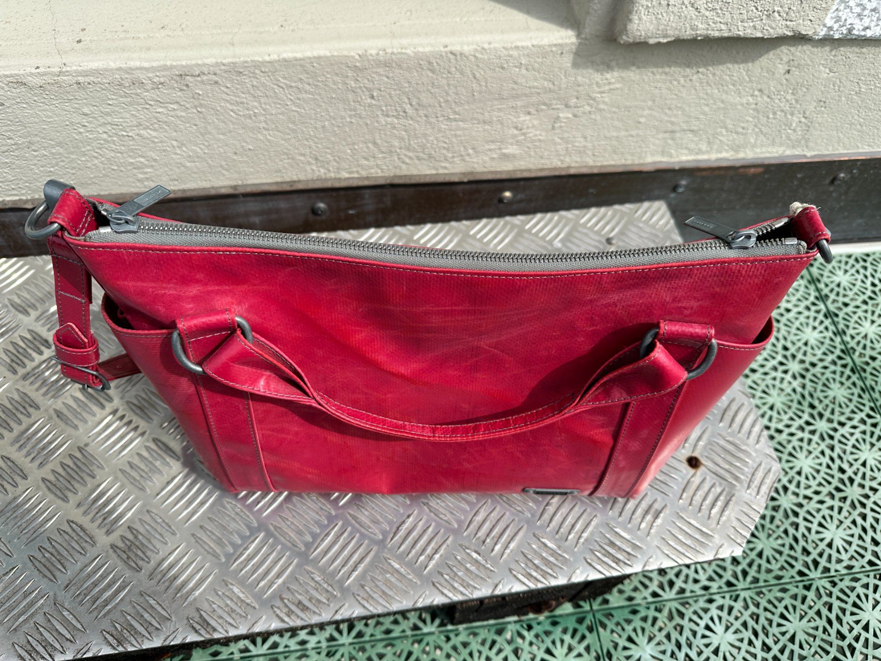 Freitag Borse da donna: Freitag Tasche R120 Austen – Nuovo (secondo la descrizione) da Gümmenen venduto da FelizitasHermann 5