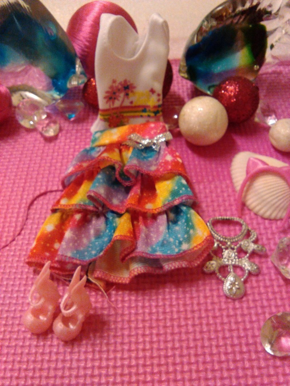 Giocattoli: BARBIE SPIELZEUG SET KLEIDER – Nuovo (secondo la descrizione) da Basel venduto da bijoutrie_4 2