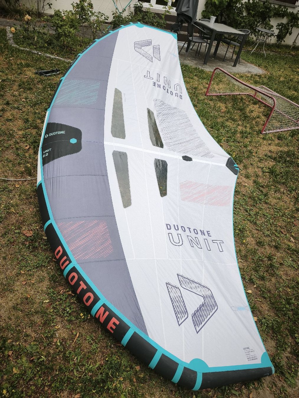 Duotone Surfen: Wing Douotone Unit 6.0 mit Boom – Gebraucht aus Thayngen von loschteck