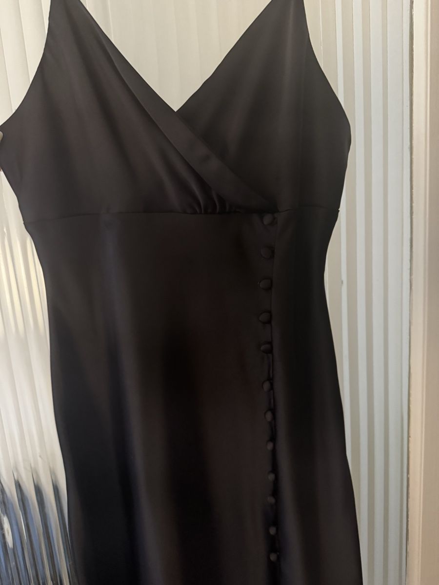 Zara Vestiti: Schwarzes Satinkleid von Zara Gr. M – Nuovo (secondo la descrizione) da St. Gallen venduto da mic_y2tq