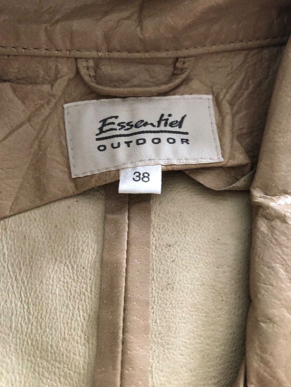 Giacche: Blazer, der mit einem Gilet aus Echtleder – Nuovo (secondo la descrizione) da Adliswil venduto da Jessik0 6