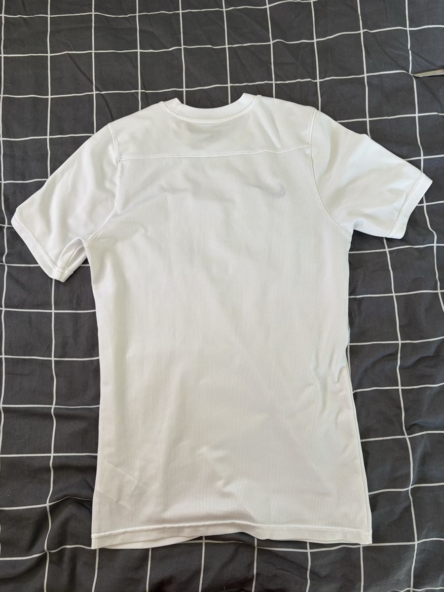 Nike T-shirt: Sport T-Shirt – Nuovo (secondo la descrizione) da Schüpfen venduto da ani_gj8r 1
