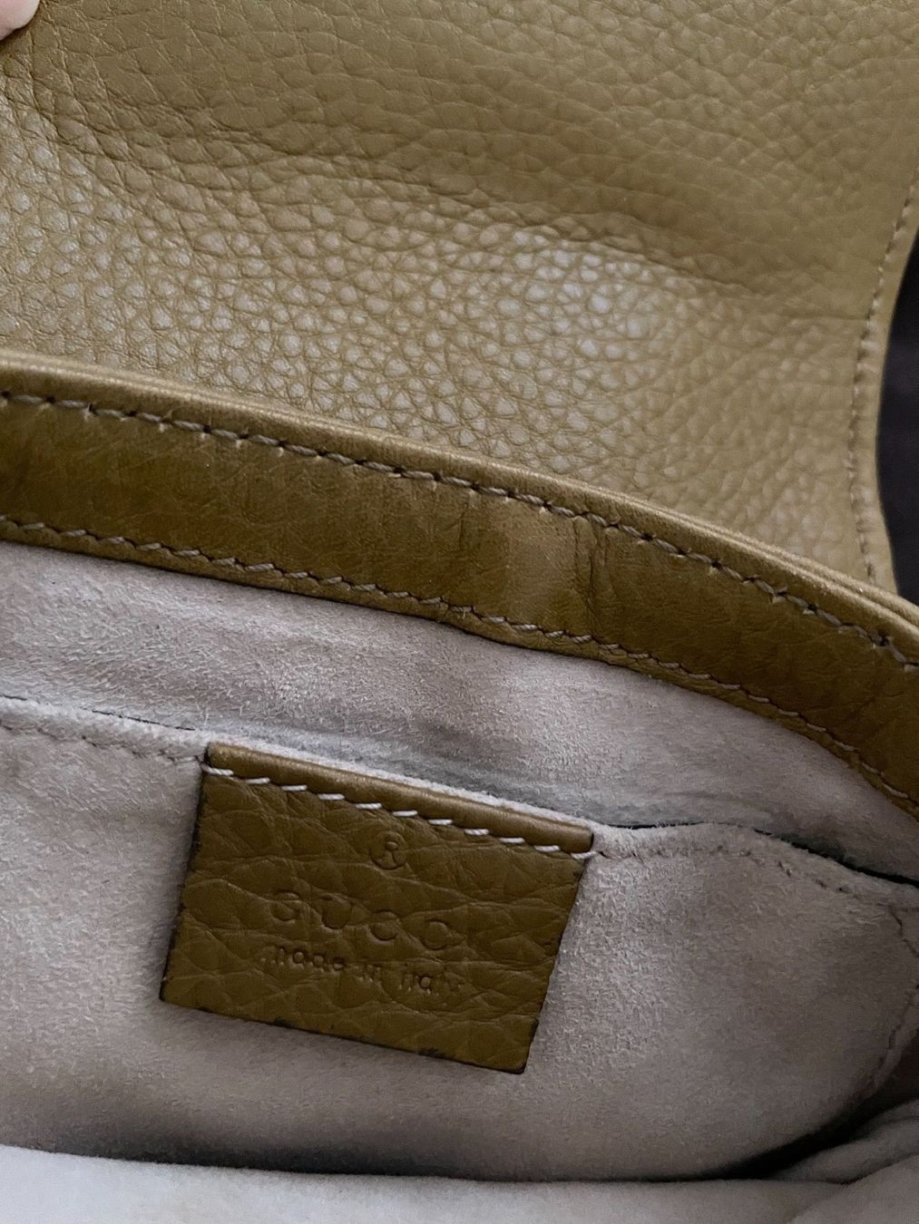 Gucci Taschen für Damen: Gucci - Kleine Tasche aus Leder – Gebraucht aus Zollikon von snowflake10- 4