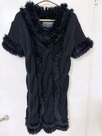 Leonardo Strickkleid mit Fellbesatz – schwarz (Gr. S–M) ❄️