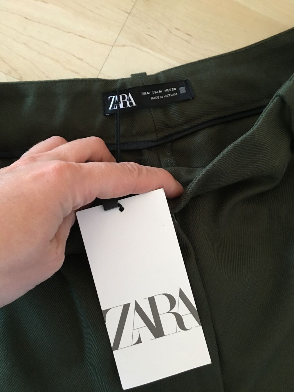 Zara Pantaloni: Zara hose, gr.M – Nuovo (secondo la descrizione) da Zug venduto da Marika33 1