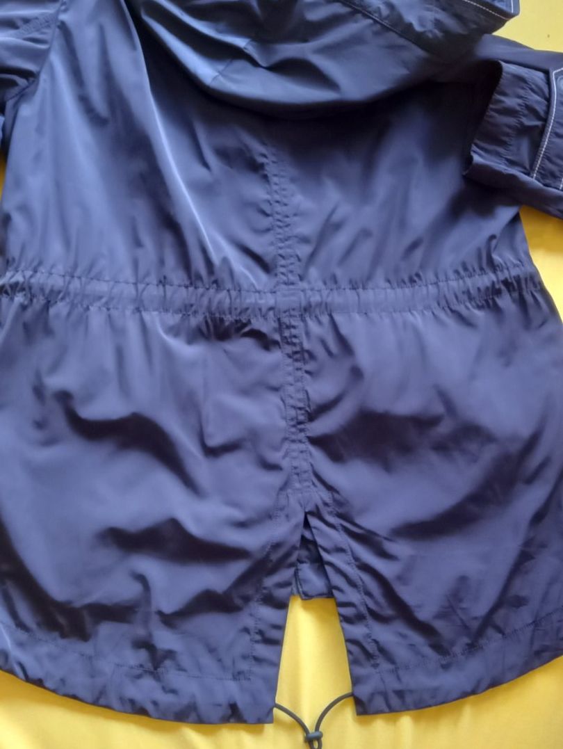 Peuterey Giacche: PEUTEREY Damen Übergangsjacke Grose 42 – Nuovo (secondo la descrizione) da regensdorf venduto da nacobra 2